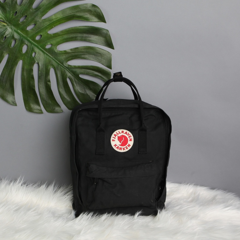 Fjallraven - Kanken Classic Backpack for Everyday